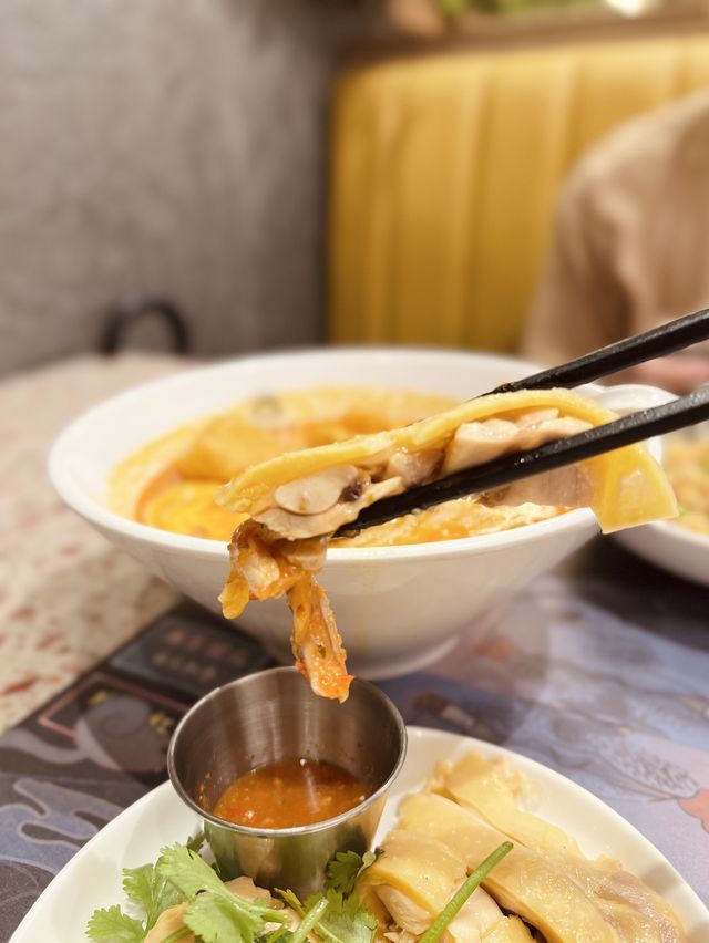 喂喂喂！做咩喺度圍威喂？👋🏻