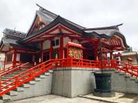 東京鬧市中的花園神社