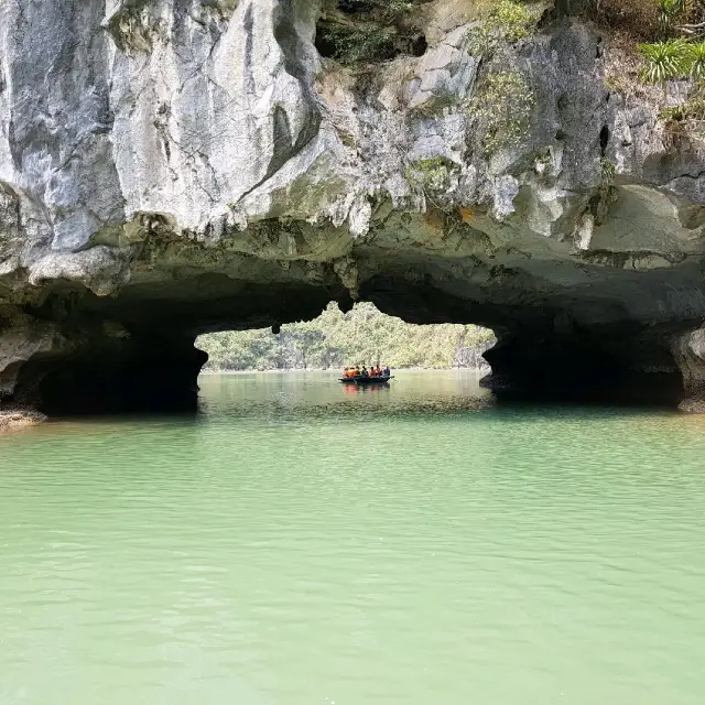 北越下龍灣必玩景點—穿洞(Luon Cave)