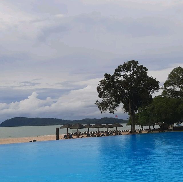 Vacations are interesting as far as the eye 