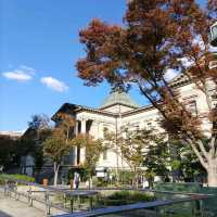 まるで神殿！大阪の中之島図書館