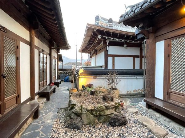 전주 한옥마을 중심에 있는 한옥스테이♥️ 아그배 전주 한옥마을 중심에 있는 한옥스테이♥️ 아그배