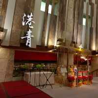 港青酒店 , 基督馬槽聖誕佈置和聖誕插花展！