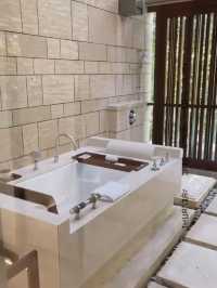 Ritz Carlton Bali - Pool Pavilion Villa