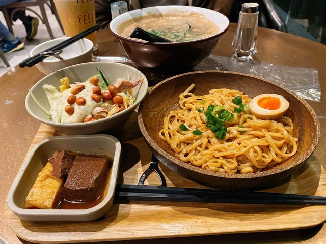 茶木八週年抵食蜜糖磚塊