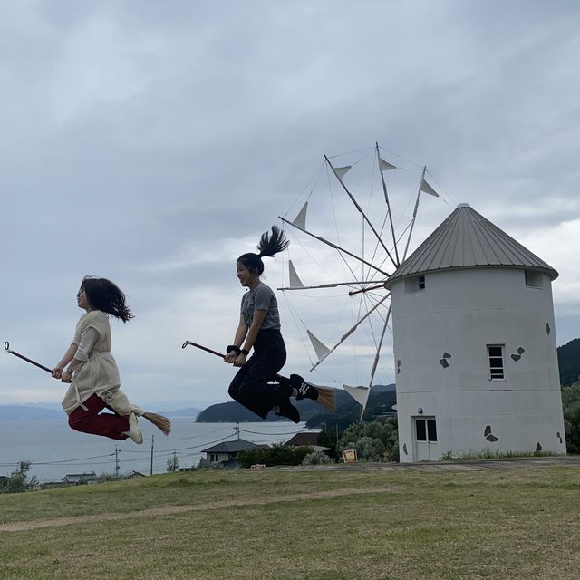 小豆島オリーブ公園で魔女の宅急便に！🧹