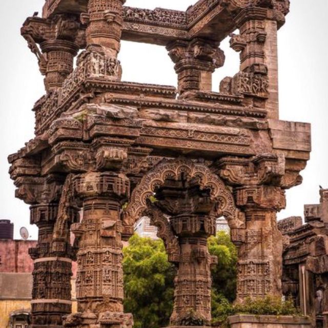 These temple thousands of years old. 