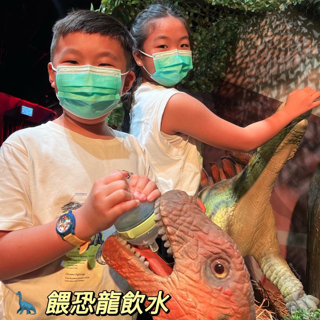 《侏羅紀×恐龍樂園》