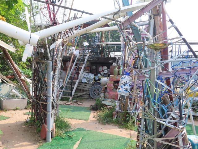 坪洲牛皮廠「秘密花園」