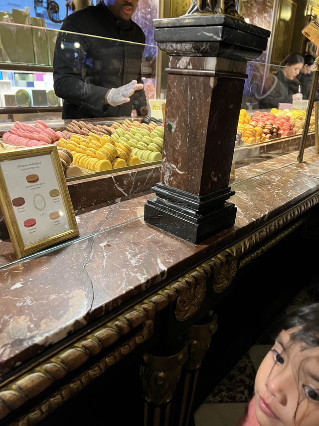 Hunt for best Macarons in Paris