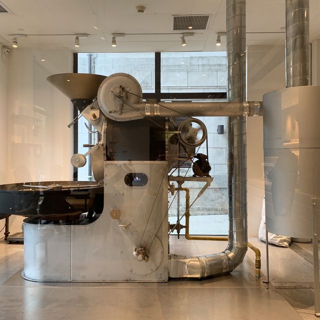 ☕️ % Arabica Shanghai Roastery 😍
