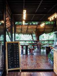 ร้านกาแฟเล็กๆในหุบเขาแห่งเชียงราย🍃 