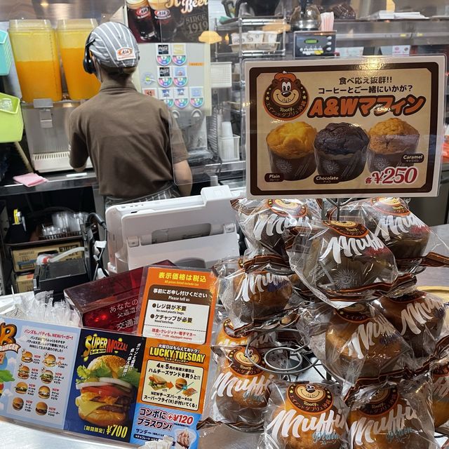 糸満市のエイアンドダブリューへ行ってきました。