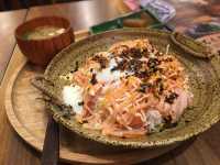 Falling for Izakaya 🥰🍂🍁🍣🎃