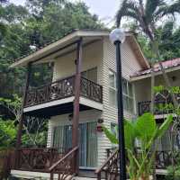 REFRESH AIR AT MANUKAN ISLAND 