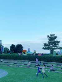 野餐好去處｜海旁大草地！添馬公園
