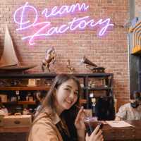 Dream Factory Cafe n Hotel 