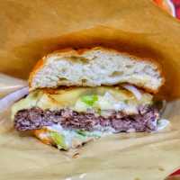 份量十足安格斯漢堡|HKBurger