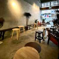 深水埗DOZY咖啡店