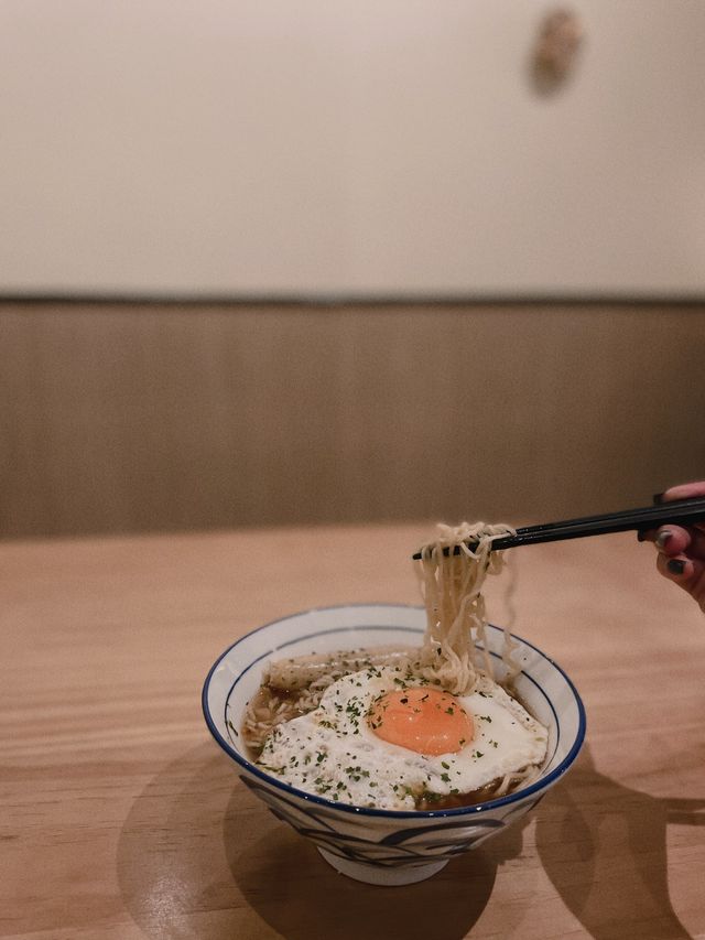 《下 午 鬆 ⼀ 鬆》