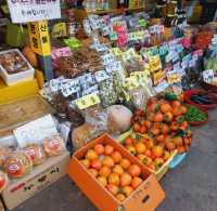 Hwagae market - Shopping the traditional way