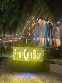 SEASIDE BAR WITH SUPERB COCKTAILS 🍹 