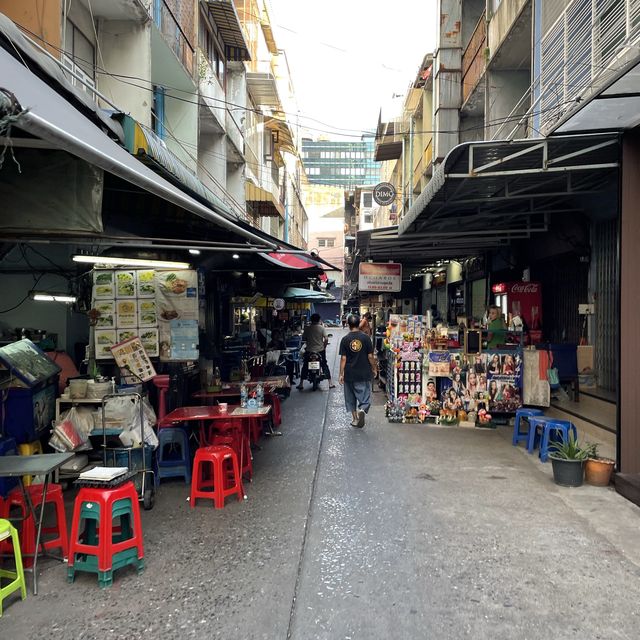 ［必吃］Saphan Taksin 附近嘅一間豬手飯