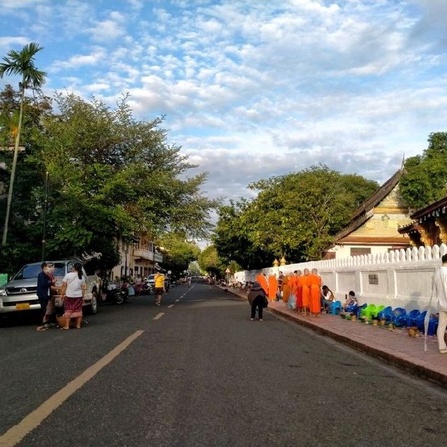 Activities can't miss in Luang Prabang trip