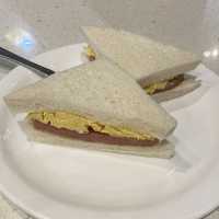 Tsui Wah, The Heeren