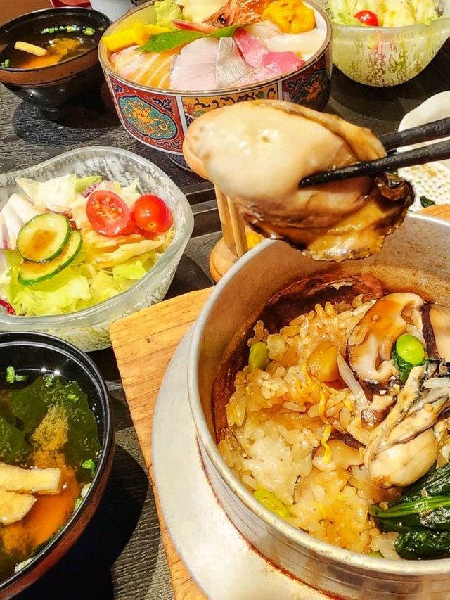 像港式煲仔飯的日本港島蠔釜飯