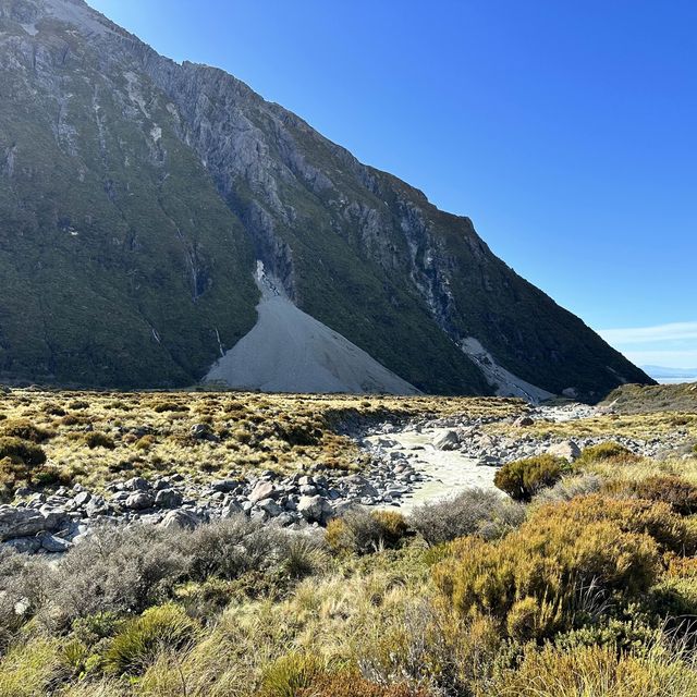 NZ Mt. Cook Hooker Valley Track