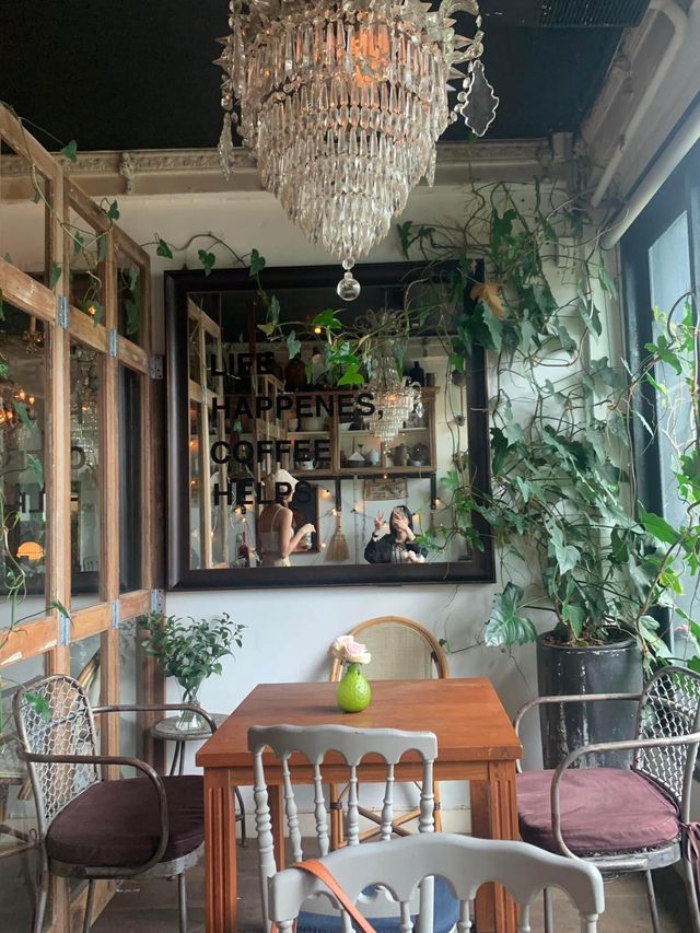 Floral Café at Napasorn