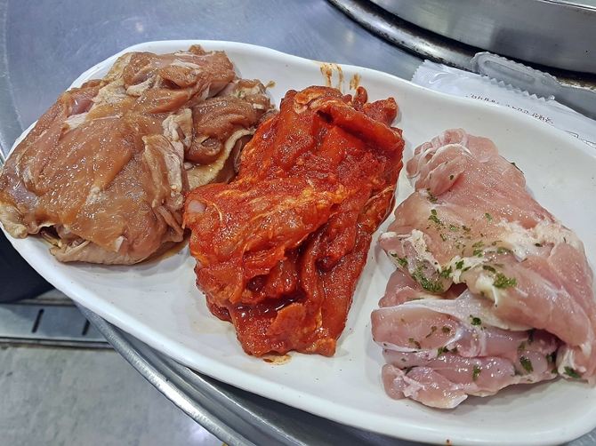 춘천 닭갈비 맛집. 명동숯불닭갈비 | 트립닷컴 춘천 트래블로그
