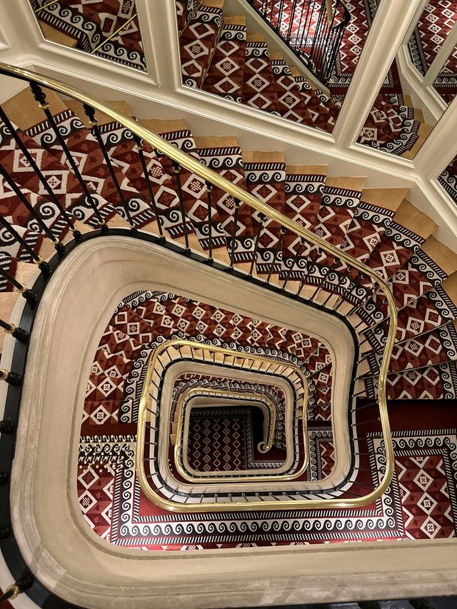 Saint James Paris, the dream mansion.