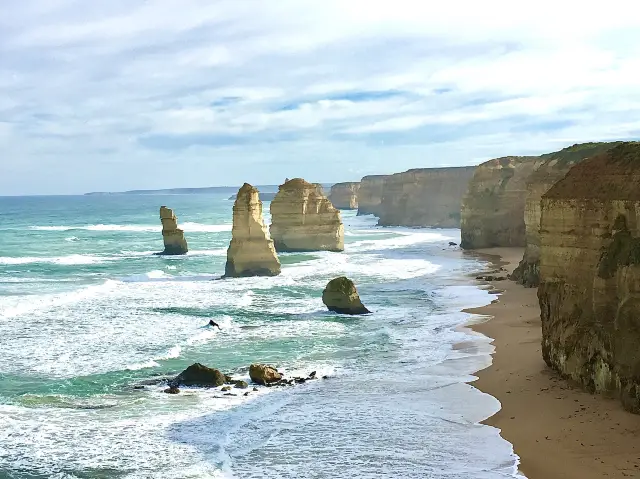 Famous Twelve Apostles of Great Ocean Road