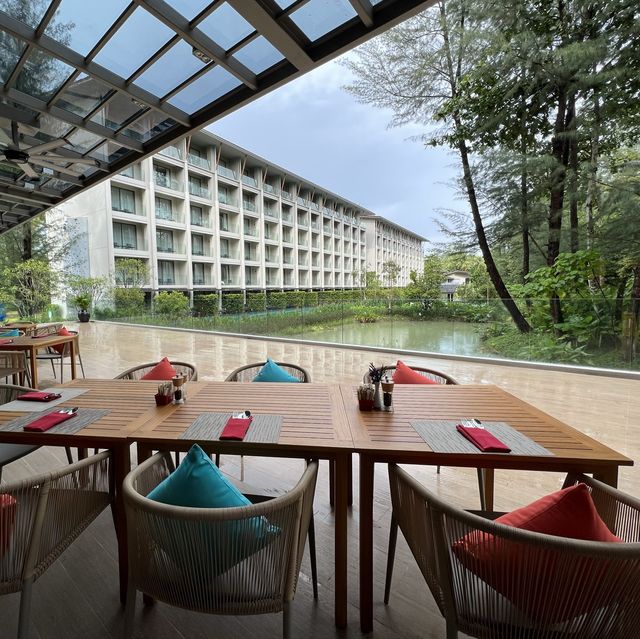 ห้องอาหาร Elements @อวานี พลัส เขาหลัก รีสอร์ท