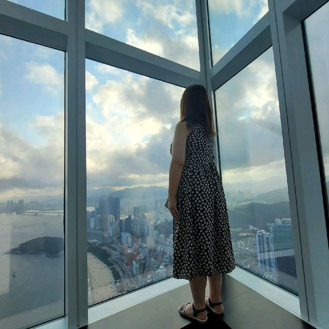 부산시내가 훤히 내려다보이는 엘시티  100층 엑스더스카이 전망대