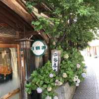 【渋温泉①】「九湯巡り」が有名な温泉街。