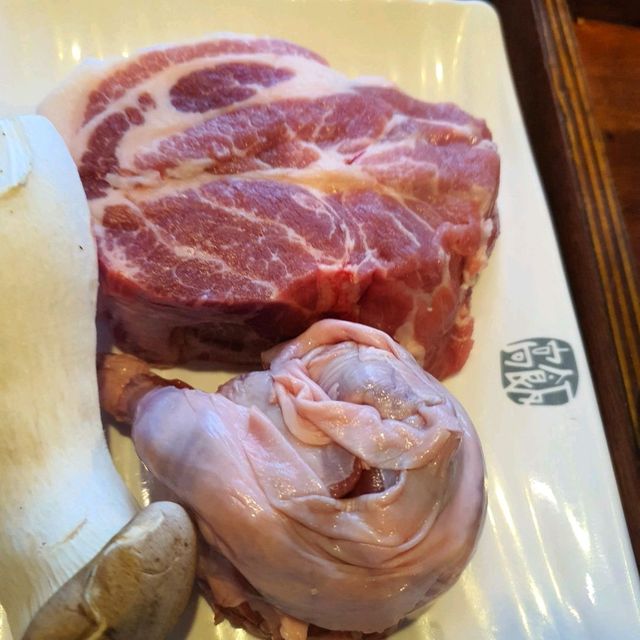 멜젓과 고사리가 함께나오는 수원대표맛집, 고반식당