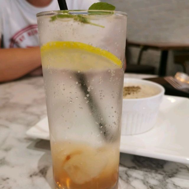 Noms, Marina Park City, Miri