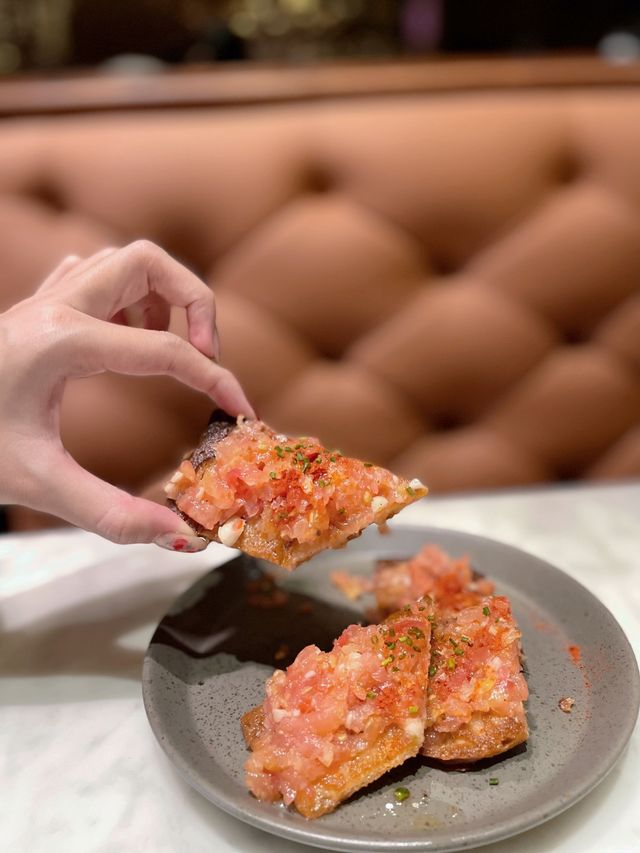 《超 正 西 班 牙 餐 廳》