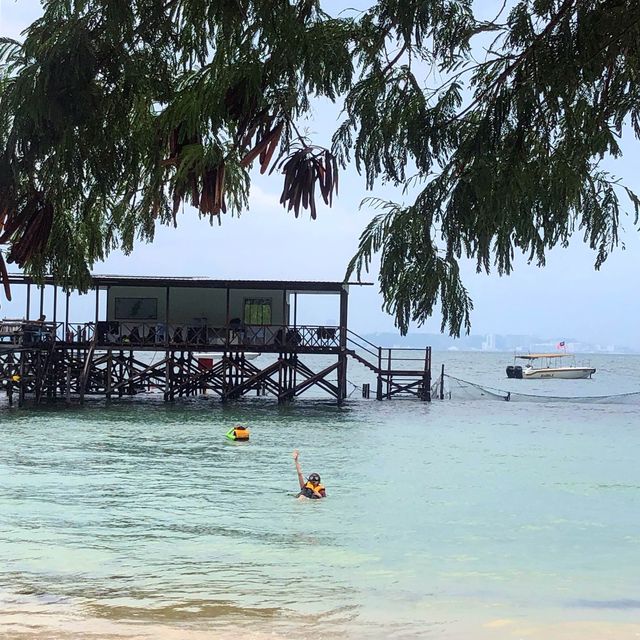 코타키나발루의 해변에서 스노쿨링해요 🏖️