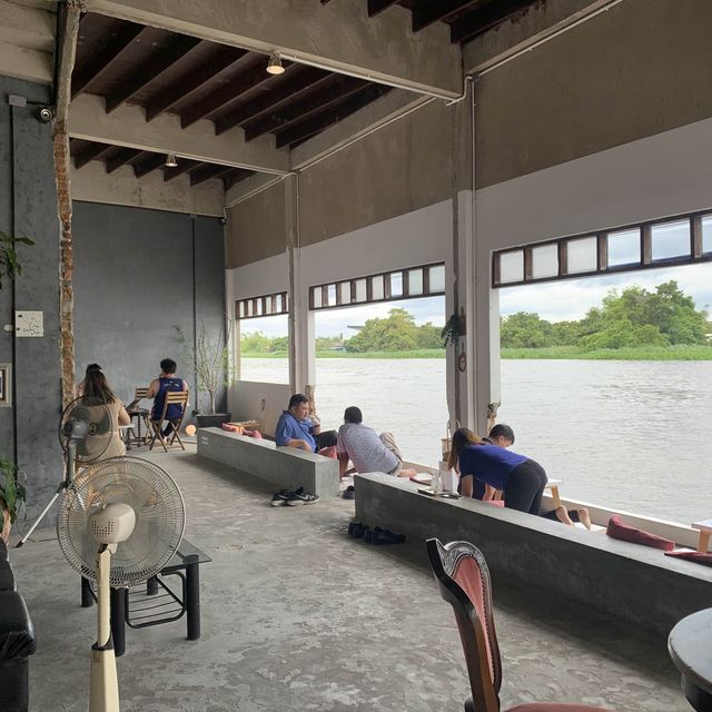 A Chill Cafe with River View near Bangkok ☕️ 