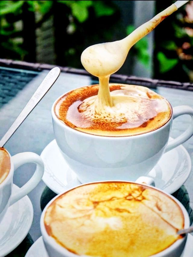 Must try egg coffee in Hanoi - Old Town Cafe