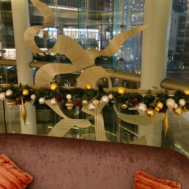 温馨的聖誕雪景小木屋！皇冠假日酒店！