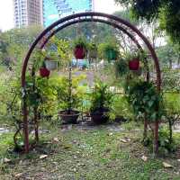 Hoang Van Thu Park
