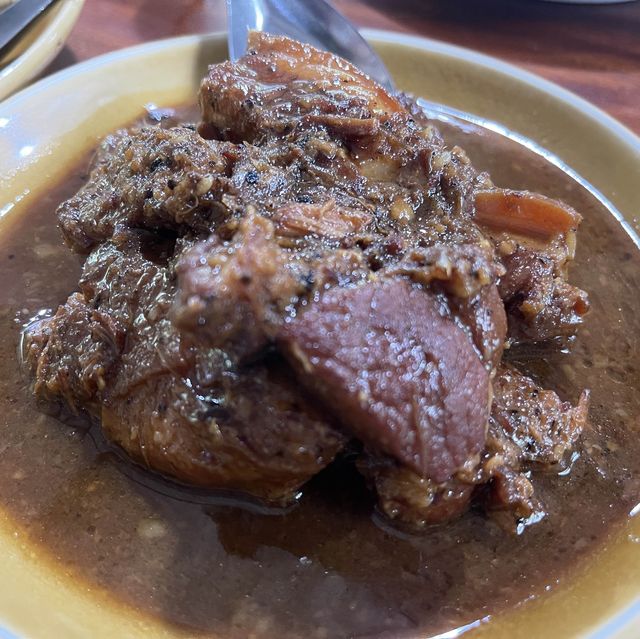 ดินเนอร์ร้านน้ำย้อย ภูเก็ต