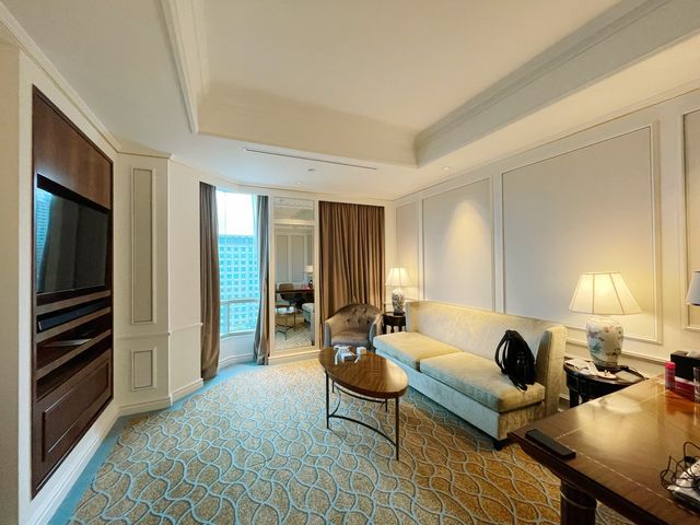 InterContinental Singapore Suite Room