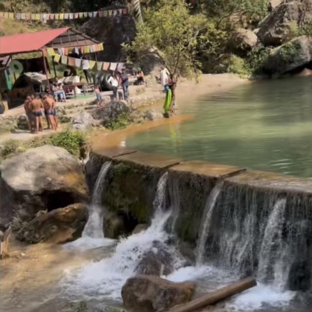 kempty waterfall Mussoorie 