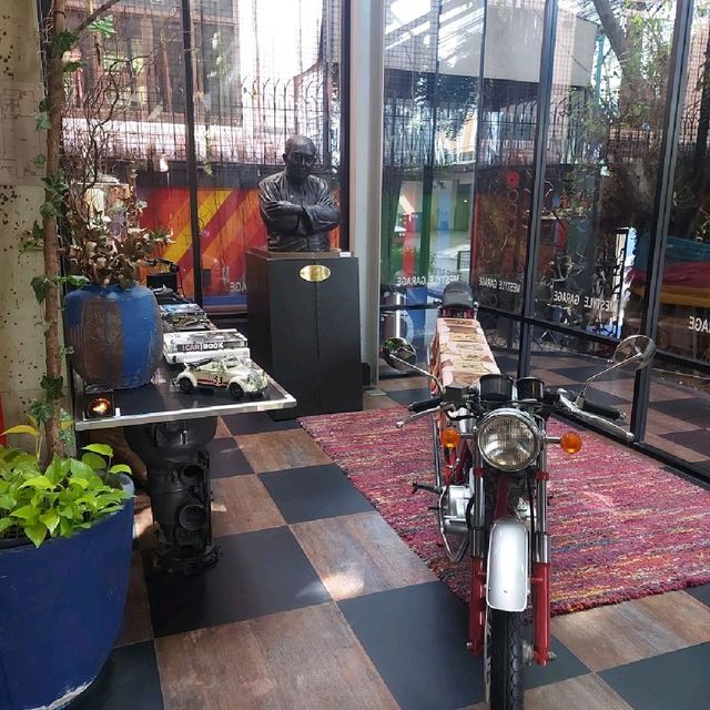 MeStyle GARAGE Hotel โรงแรมสุดชิคย่านห้วยขวาง